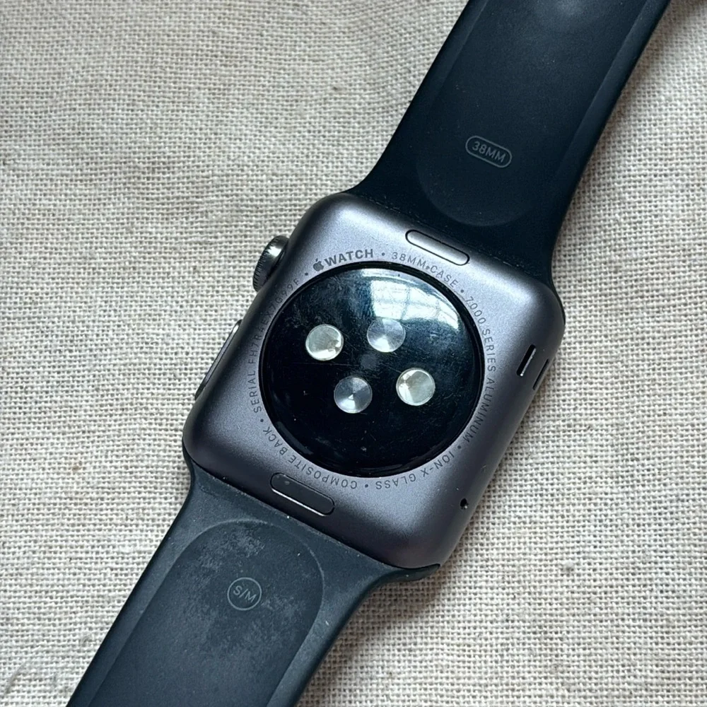 Black Apple Watch Smartwatch 7000 Series 38mm Aluminum